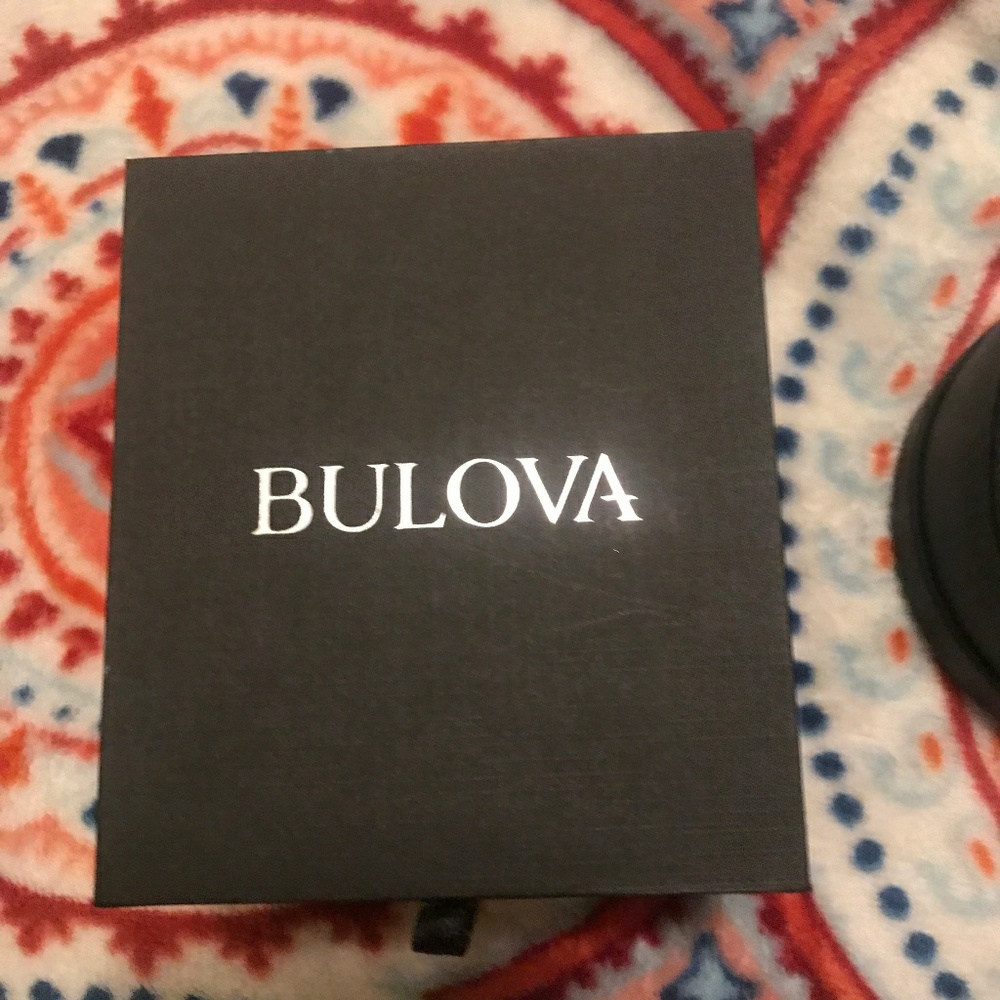 Bulova watch - Picture 4 of 4